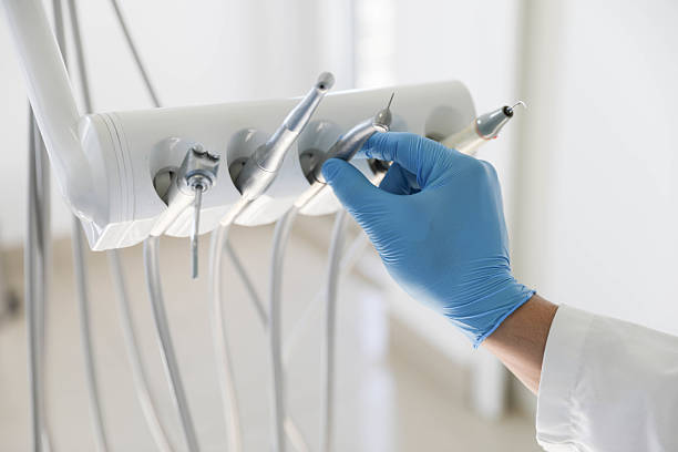 Professional Emergency Dentist technician working in Elizabethtown, NC